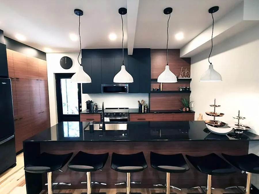 Private Room & Private Bathroom In Le Plateau Montreal